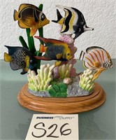 T - TROPICAL FISH FIGURINE (S26)