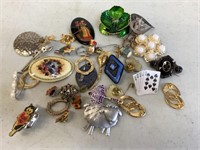Lot of Pins & Brooches