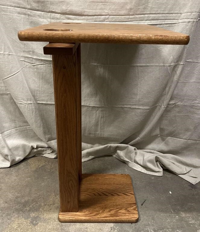 End Table With Build in Cup Holders