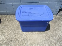 18 Gallon Tote with Lid - Blue