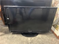 Panasonic 32" Flatscreen TV.