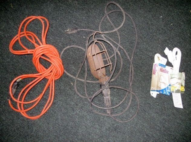 25 Ft Extension Cord, Drop Light & 2 Small Cords