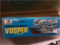 MOTORIZED TORPEDO BOAT VOSPER   VINTAGE MODEL