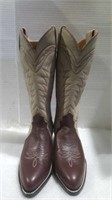 Size 5 B cowboy boots