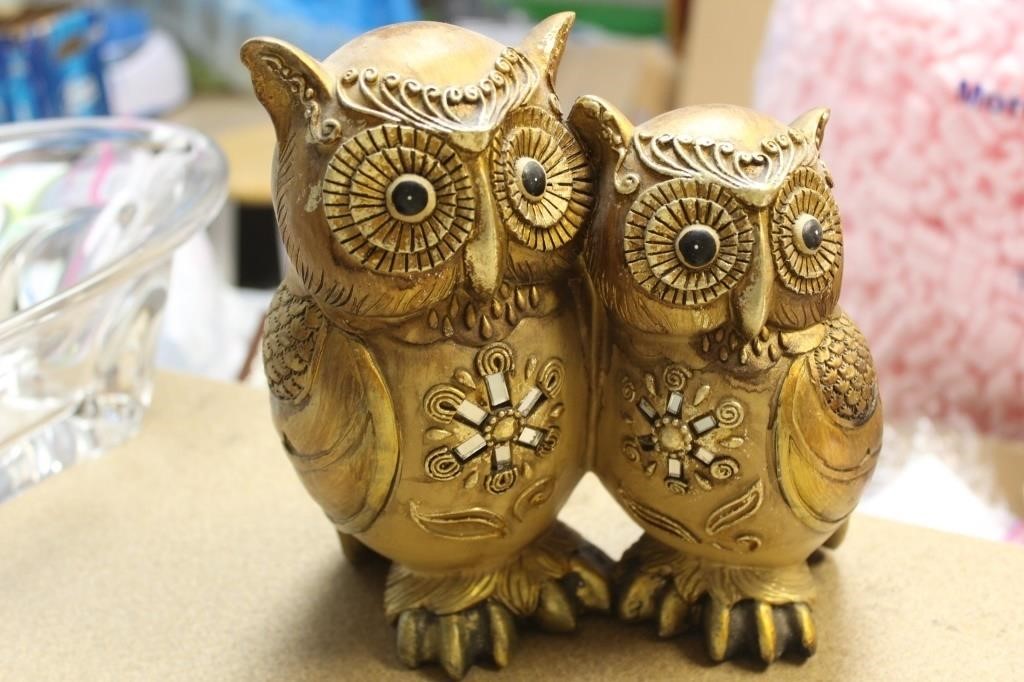 Twin Owl Figurine