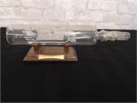 Glass Fragata Mercante replica ship in bottle.