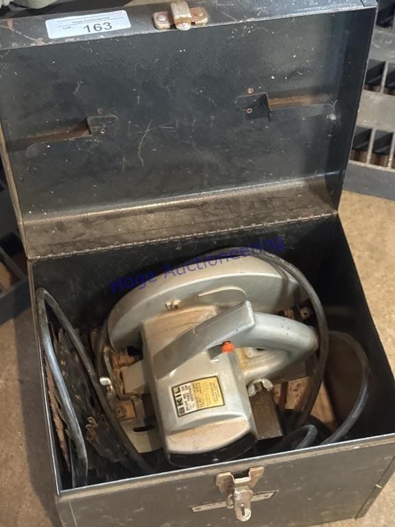 SKIL SAW W/ METAL BOX MODEL 936, 7.25", IN GARAGE