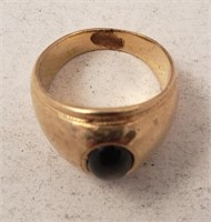 18 K Gold Ring w/ Stone