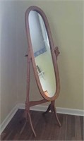 Dressing mirror