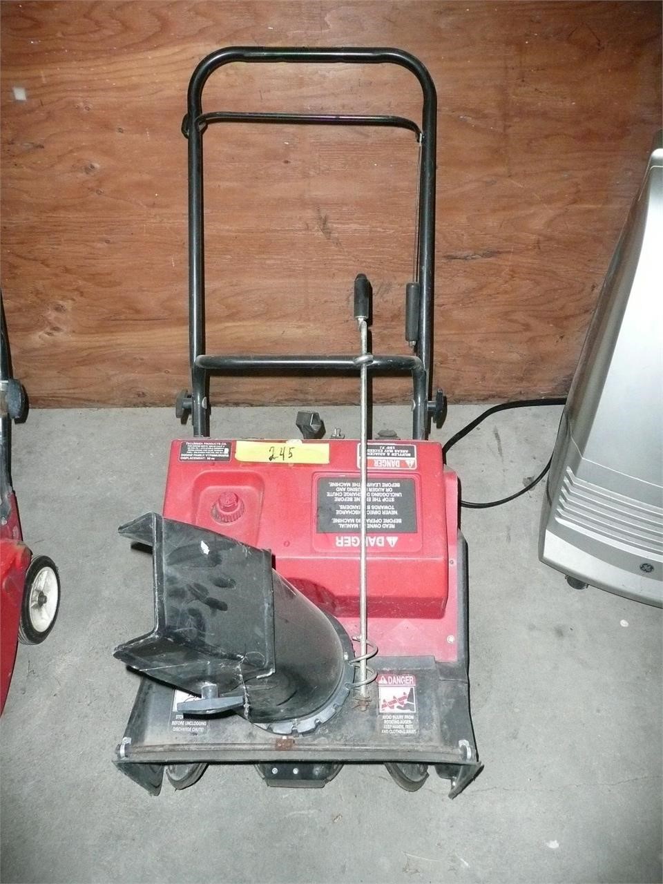 Gas powered Snow Thrower