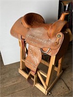 Longhorn Roping Saddle, 15 1/2' - like new