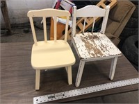 PAIR OF CHILDRENS CHAIRS