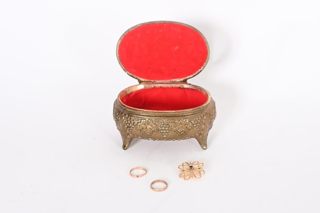 Vintage 10K Gold Rings & Jewelry Box