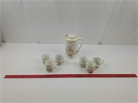 Porcelain teapot with 6 cups