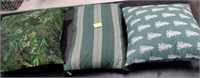 11 - LOT OF 3 TOSS PILLOWS (Y85)