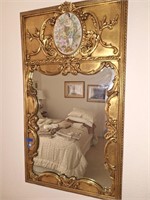 ORNATE GOLD FRAMED MIRROR