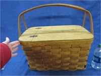vintage putney vermont picnic basket with utensils