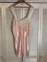 VINTAGE DELICATES CHEMISE 2X