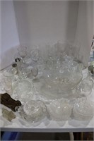 LARGE GROUP OF GLASSWARE
