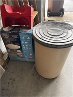 Plastic Trash Can with Aluminum Lid, Booster Seat,