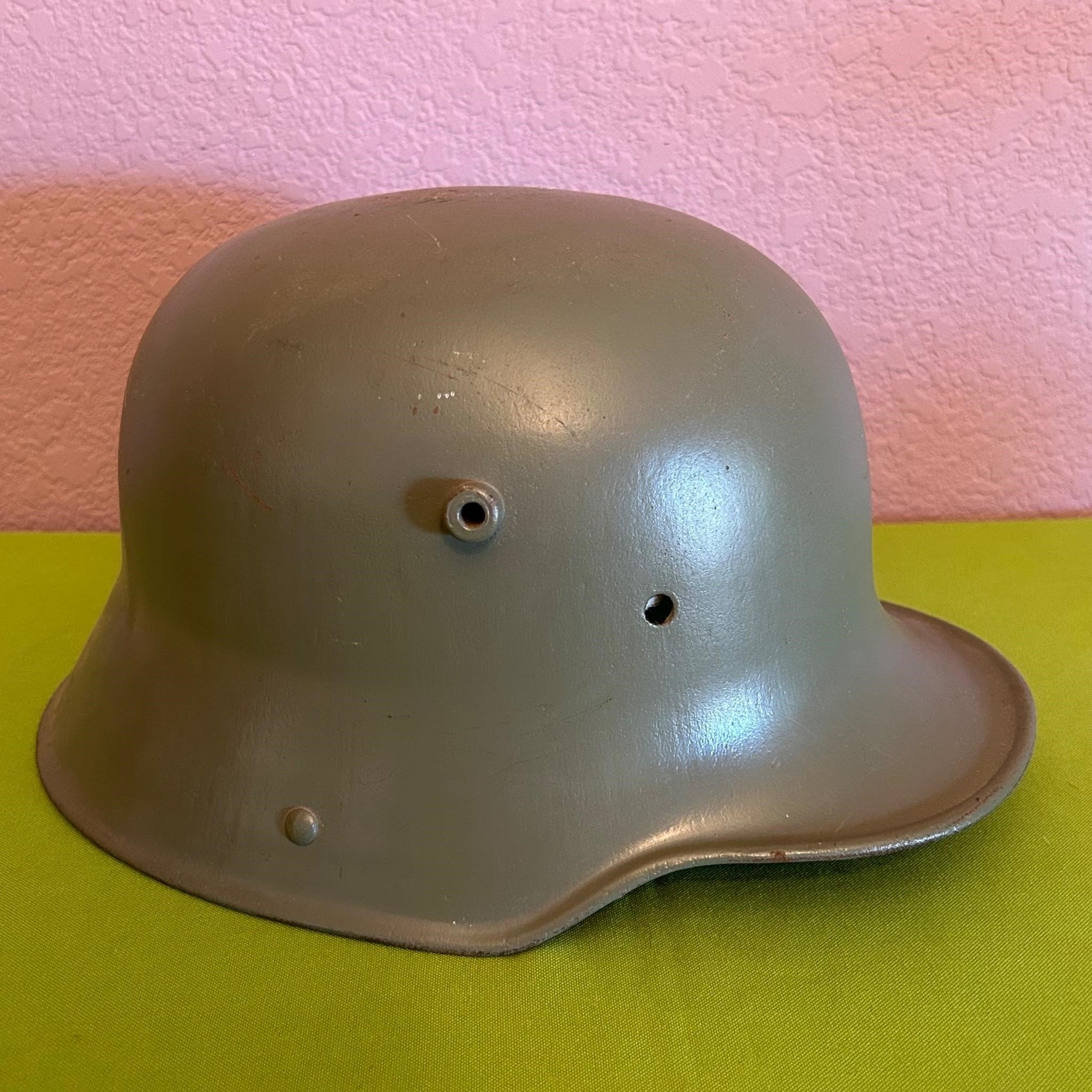M1916 German WW1 Helmet ++++