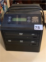 CD/ DVD DUPLICATOR