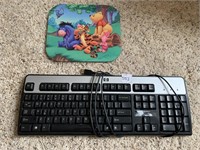 KEYBOARD AND MOUSE PAD W/ WINNIE