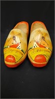 Vtg Dutch Wooden Shoes Clogs Holland Hand Carved