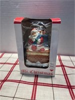 MR CHRISTMAS SANTA MUSIC BOX