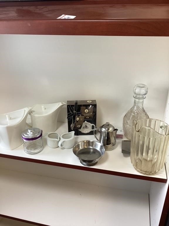 decanter, pitchers, creamers
