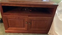 TV Stand 16x40x27