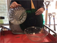 2 glass bowls and green platter