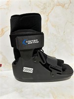 united ortho fracture boot size med