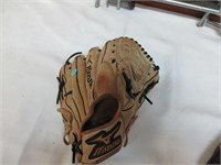 Leather Ball Glove Mizumo12" Professional