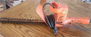 Black and Decker 13 inch Electric Hedge Trimmers