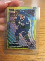 Elias Pettersson neon yellow o-pee-chee Card