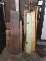 ASSORTMENT OF LUMBER PCS