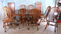 VNTG BEAUTIFUL OAK DINING TABLE*8 CHAIRS*2 LEAVES