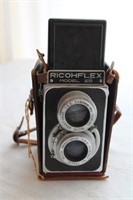 RICOHFLEX CAMERA