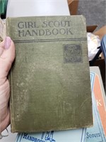 VTG GIRL SCOUTS HANDBOOK