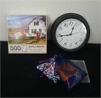 Wall clock, 500 piece puzzle and little bags