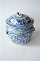 Chinese blue & white Qing Dynasty lidded pot,