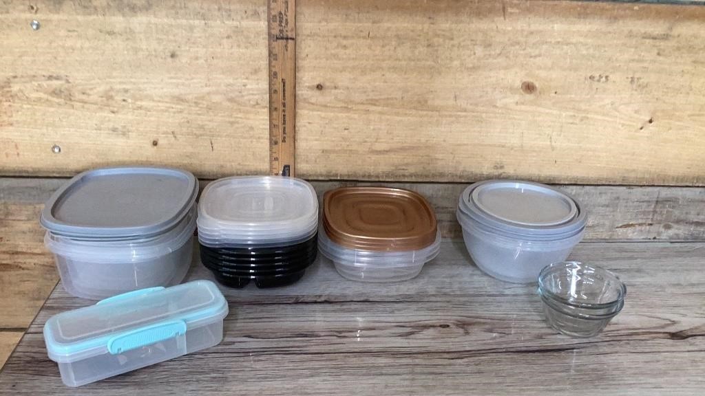 Assortment of Tupperware