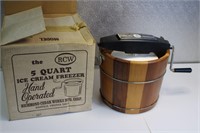 Ice Cream Maker 5 Quart Orig. Box