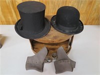 HAT BOX, WOODEN, WITH DERBY, TOP HAT & SPATS,