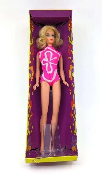 Twist 'N' Turn Waist Barbie