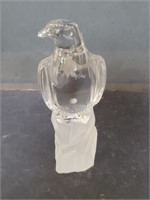 Glass eagle figurine 3"l x 2"w x 8"h