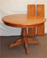 Louiseville furniture 40" round table with 2 - 10"