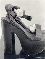 Ladies Sandals size 6.5