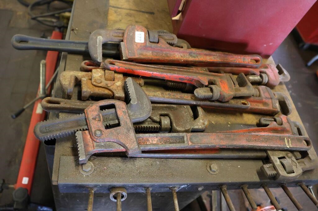 GROUP OF PIPE WRENCHES